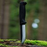 Peltonen Knives M07 Ranger Puukko mit 80CrV2-Klinge, TPE-Griff, Komposit-Scheide