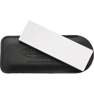 https://www.mila-sports.de/media/image/product/28095/md/fallkniven-cc4-ceramic-whetstone-sharpener-w-leather-pouch.jpg