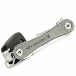 KeySmart Rugged Schlüssel-Organizer in Titanium mit praktischem Taschenclip
