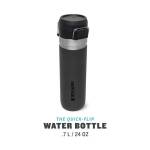 Stanley Quick Flip Water Bottle, Flasche mit 700 ml, vakuumisoliert, dunkelgrau